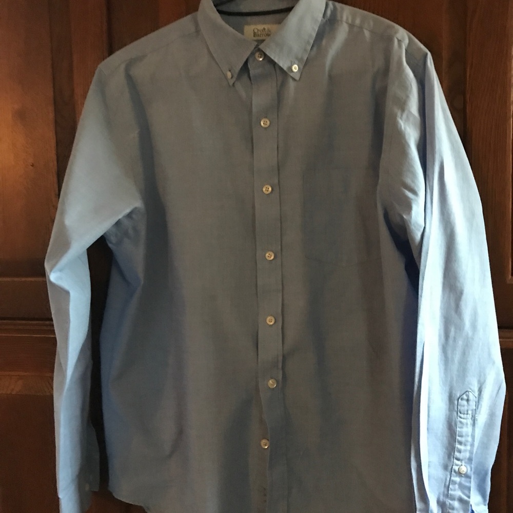 Craft and barrow.  Mens dress shirt. Size medium.